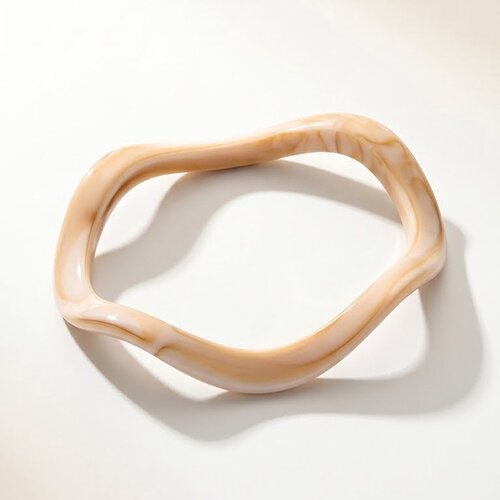 Lundholm Nienke – Statement Resin Bangle – Beige Lundholm Nienke – Statement Resin Bangle – Beige