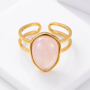 Lundholm Rosan – Adjustable Statement Ring with Natural Stone – Pink Stone – Gold-Tone Lundholm Rosan – Adjustable Statement Ring with Natural Stone – Pink Stone – Gold-Tone