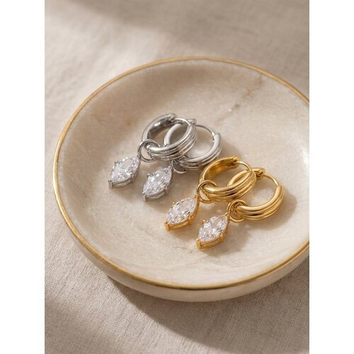 Lundholm Amelia – Bridal Hoop Earrings with Cubic Zirconia – Silver-Tone Lundholm Amelia – Bridal Hoop Earrings with Cubic Zirconia – Silver-Tone