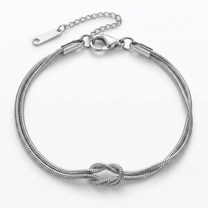 Lundholm Brianna – Dubbele Armband met Knoop – Zilverkleurig Lundholm Brianna – Dubbele Armband met Knoop – Zilverkleurig