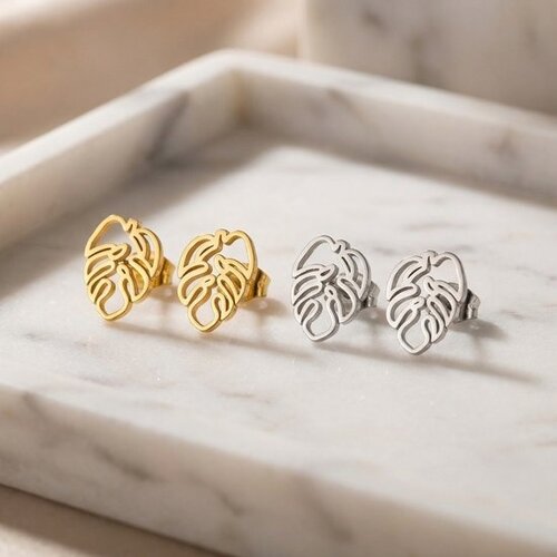 Lundholm Tropisk – Tropical Leaf Earrings – Silver-Tone Lundholm Tropisk – Tropical Leaf Earrings – Silver-Tone