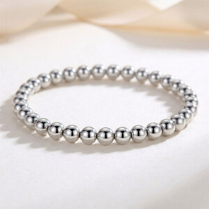 Lundholm Yuna – Stretch Beaded Bracelet for Women 5 mm – Silver-Tone Lundholm Yuna – Stretch Beaded Bracelet for Women 5 mm – Silver-Tone
