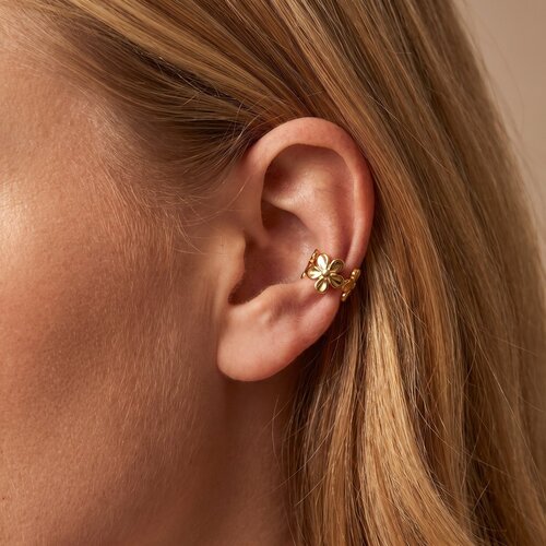 Lundholm Sandy – Ear Cuff with Flower Pattern – Gold-Tone Lundholm Sandy – Ear Cuff with Flower Pattern – Gold-Tone