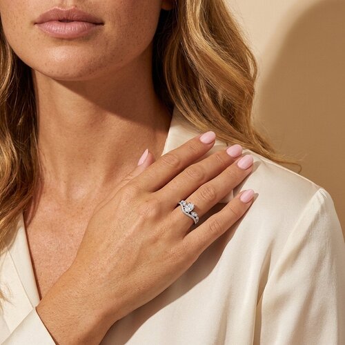 Lundholm Aurora – Vintage Ring met Ovale Zirkonia – Zilverkleurig Lundholm Aurora – Vintage Ring met Ovale Zirkonia – Zilverkleurig