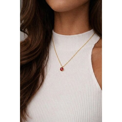 Lundholm Florence – Necklace with Red Cubic Zirconia Pendant – Gold-Tone Lundholm Florence – Necklace with Red Cubic Zirconia Pendant – Gold-Tone