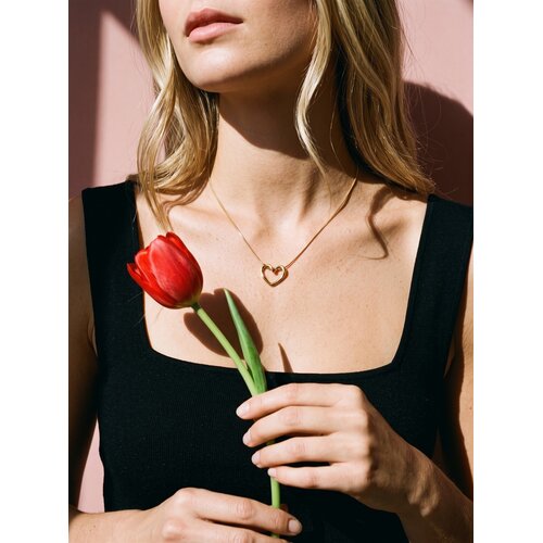 Lundholm Beryl – Necklace with Open Heart Pendant – Gold-Tone Lundholm Beryl – Necklace with Open Heart Pendant – Gold-Tone