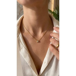 Lundholm Kristen – Necklace with Cubic Zirconia Pendant – Gold-Tone Lundholm Kristen – Necklace with Cubic Zirconia Pendant – Gold-Tone
