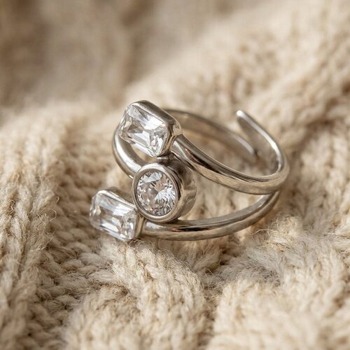 Lundholm Lyra – Adjustable Wrap Ring with Cubic Zirconia – Silver-Tone Lundholm Lyra – Adjustable Wrap Ring with Cubic Zirconia – Silver-Tone