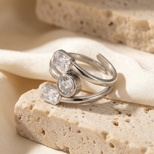 Lundholm Lyra – Adjustable Wrap Ring with Cubic Zirconia – Silver-Tone Lundholm Lyra – Adjustable Wrap Ring with Cubic Zirconia – Silver-Tone