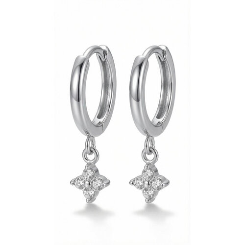 Lundholm Lyann – Elegante Oorbellen Dames – Zilverkleurig Lundholm Lyann – Elegante Oorbellen Dames – Zilverkleurig