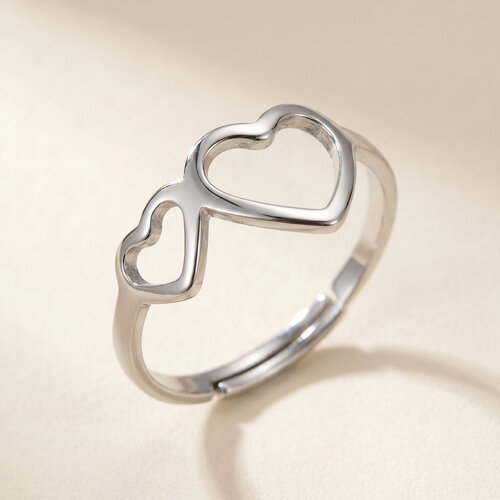 Lundholm Amora – Adjustable Double Heart Ring – Silver-Tone Lundholm Amora – Adjustable Double Heart Ring – Silver-Tone