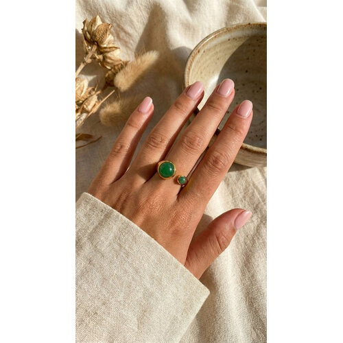 Lundholm Sophia – Adjustable Ring with Green Agate – Gold-Tone Lundholm Sophia – Adjustable Ring with Green Agate – Gold-Tone
