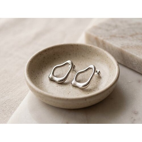 Lundholm Dakota – Geometric Open Statement Earrings – Silver-Tone Lundholm Dakota – Geometric Open Statement Earrings – Silver-Tone