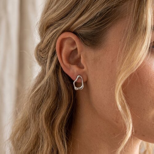 Lundholm Dakota – Geometric Open Statement Earrings – Silver-Tone Lundholm Dakota – Geometric Open Statement Earrings – Silver-Tone