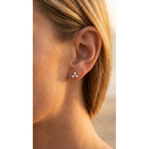 Lundholm Ziza – Cubic Zirconia Cluster Stud Earrings for Women – Silver-Tone Lundholm Ziza – Cubic Zirconia Cluster Stud Earrings for Women – Silver-Tone