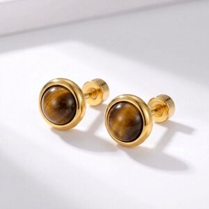 Lundholm Novi – Natural Stone Stud Earrings 0.8 cm – Tiger's Eye – Gold-Tone