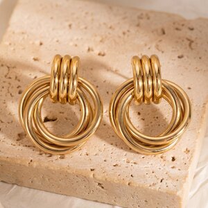 Lundholm Maren – Statement Ring Earrings for Women – Gold-Tone