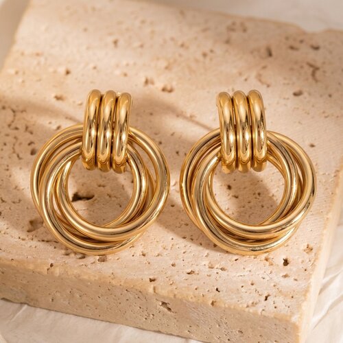 Lundholm Maren – Statement Ring Earrings for Women – Gold-Tone