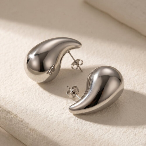 Lundholm Hazel – Statement Drop Earrings – Silver-Tone Lundholm Hazel – Statement Drop Earrings – Silver-Tone