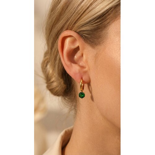 Lundholm Aurelia – Huggie Earrings with Green Stone – Gold-Tone Lundholm Aurelia – Huggie Earrings with Green Stone – Gold-Tone