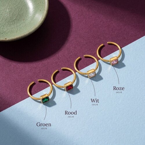 Lundholm Julie – Adjustable Ring with Green Stone – Gold-Tone Lundholm Julie – Adjustable Ring with Green Stone – Gold-Tone