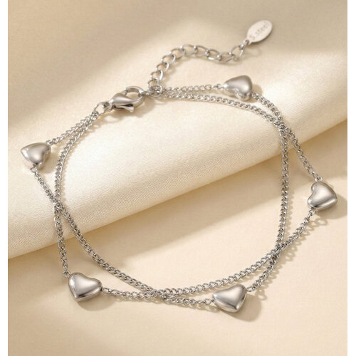 Lundholm Lotte – Layered Charm Bracelet with Hearts – Silver-Tone Lundholm Lotte – Layered Charm Bracelet with Hearts – Silver-Tone