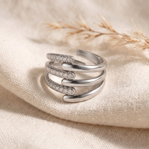 Lundholm Maartje – Adjustable Ring with Cubic Zirconia – Silver-Tone Lundholm Maartje – Adjustable Ring with Cubic Zirconia – Silver-Tone