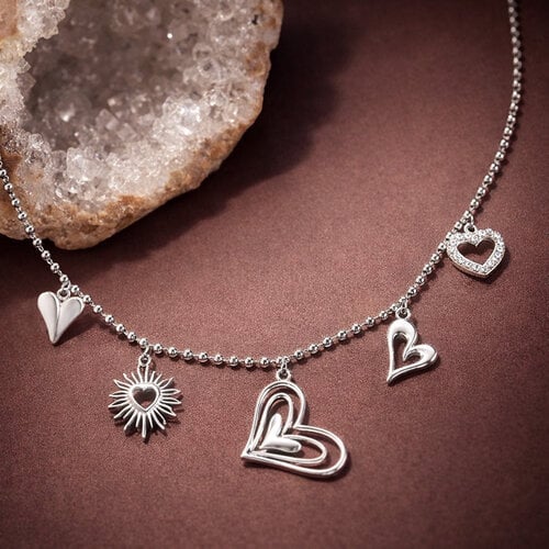 Lundholm Love – Layering Ketting met Hartjes – Zilverkleurig Lundholm Love – Layering Ketting met Hartjes – Zilverkleurig