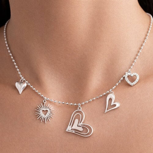 Lundholm Love – Layering Ketting met Hartjes – Zilverkleurig Lundholm Love – Layering Ketting met Hartjes – Zilverkleurig