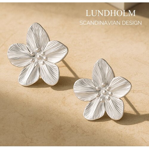 Lundholm Clara – Bloem Statement Oorbellen – Zilverkleurig Lundholm Clara – Bloem Statement Oorbellen – Zilverkleurig