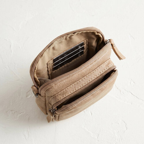 Lundholm Strömsund – Crossbody Telefoontasje Kunstleer – 4 Kleuren – Roze Lundholm Strömsund – Crossbody Telefoontasje Kunstleer – 4 Kleuren – Roze