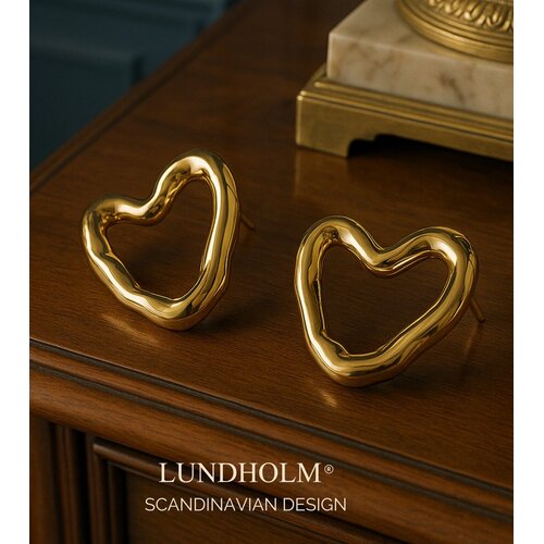 Lundholm Leonie – Chunky Heart Earrings – Gold-Tone Lundholm Leonie – Chunky Heart Earrings – Gold-Tone