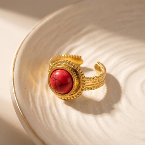 Lundholm Ronja – Verzierter Ring mit Naturstein – Rot