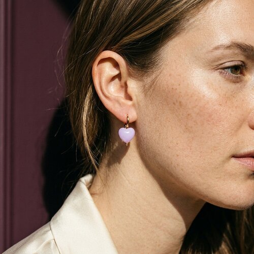 Lundholm Merle – Earrings with Heart Pendant for Women – Pink