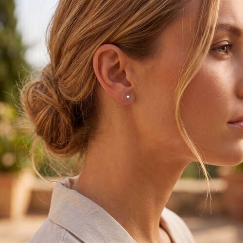 Lundholm Max – Ball Stud Earrings for Women 4 mm – Silver-Tone Lundholm Max – Ball Stud Earrings for Women 4 mm – Silver-Tone