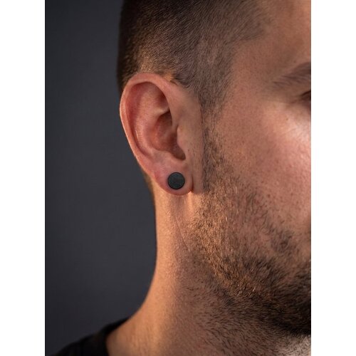 Lundholm Lundholm Storm Oorknopjes Heren Zwart – Matte Ronde Oorbellen 8 mm Frosted – Premium Stainless Steel Zwart – Stoere Mannen Oorstekers Studs