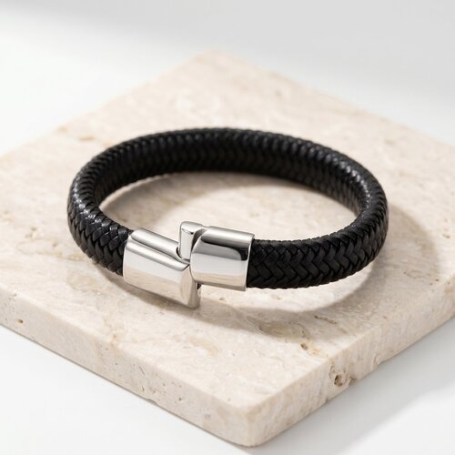 Lundholm Lundholm Lars Armband Heren Zwart – Echt Leren Heren Armband – Gevlochten Leren Armband met Stainless Steel Sluiting – 21,5 cm – Cadeau voor Hem Lundholm Lundholm Lars Armband Heren Zwart – Echt Leren Heren Armband – Gevlochten Leren Armband met Stainless Steel Sluiting – 21,5 cm – Cadeau voor Hem