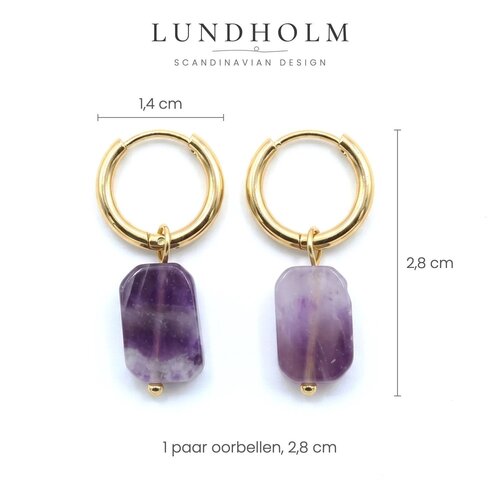 Lundholm Agneta – Oorringen met Natuursteen Hanger – Amethist – Goudkleurig Lundholm Agneta – Oorringen met Natuursteen Hanger – Amethist – Goudkleurig
