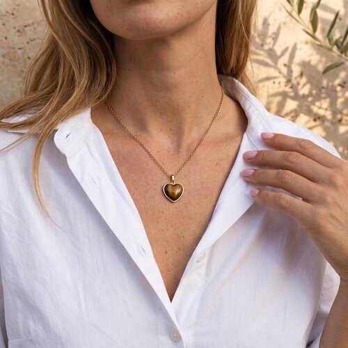 Lundholm Lundholm Beatrice Tijgeroog Hartjes Ketting Dames Goudkleurig - Ketting met Hart Hanger van Tijgeroog - Natuursteen Ketting - Premium Stainless Steel Gold Plated - 50 cm - Waterproof & Hypoallergeen Lundholm Lundholm Beatrice Tijgeroog Hartjes Ketting Dames Goudkleurig - Ketting met Hart Hanger van Tijgeroog - Natuursteen Ketting - Premium Stainless Steel Gold Plated - 50 cm - Waterproof & Hypoallergeen