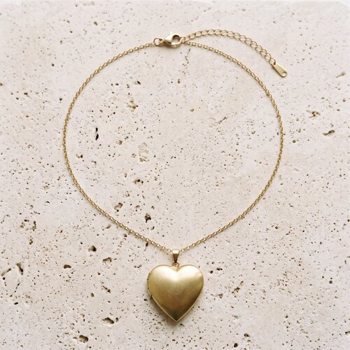 Lundholm Lundholm Isolde Medaillon Ketting Dames Goudkleurig - Hartjes Ketting met Foto Erin - Hart Fotomedaillon dat Open Kan voor 2 Foto's - Premium Stainless Steel Gold Plated - Waterproof & Hypoallergeen Lundholm Lundholm Isolde Medaillon Ketting Dames Goudkleurig - Hartjes Ketting met Foto Erin - Hart Fotomedaillon dat Open Kan voor 2 Foto's - Premium Stainless Steel Gold Plated - Waterproof & Hypoallergeen