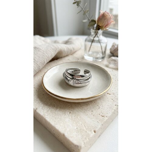 Lundholm Silja – Verstelbare Statement Ring met Zirkonia – Zilverkleurig Lundholm Silja – Verstelbare Statement Ring met Zirkonia – Zilverkleurig