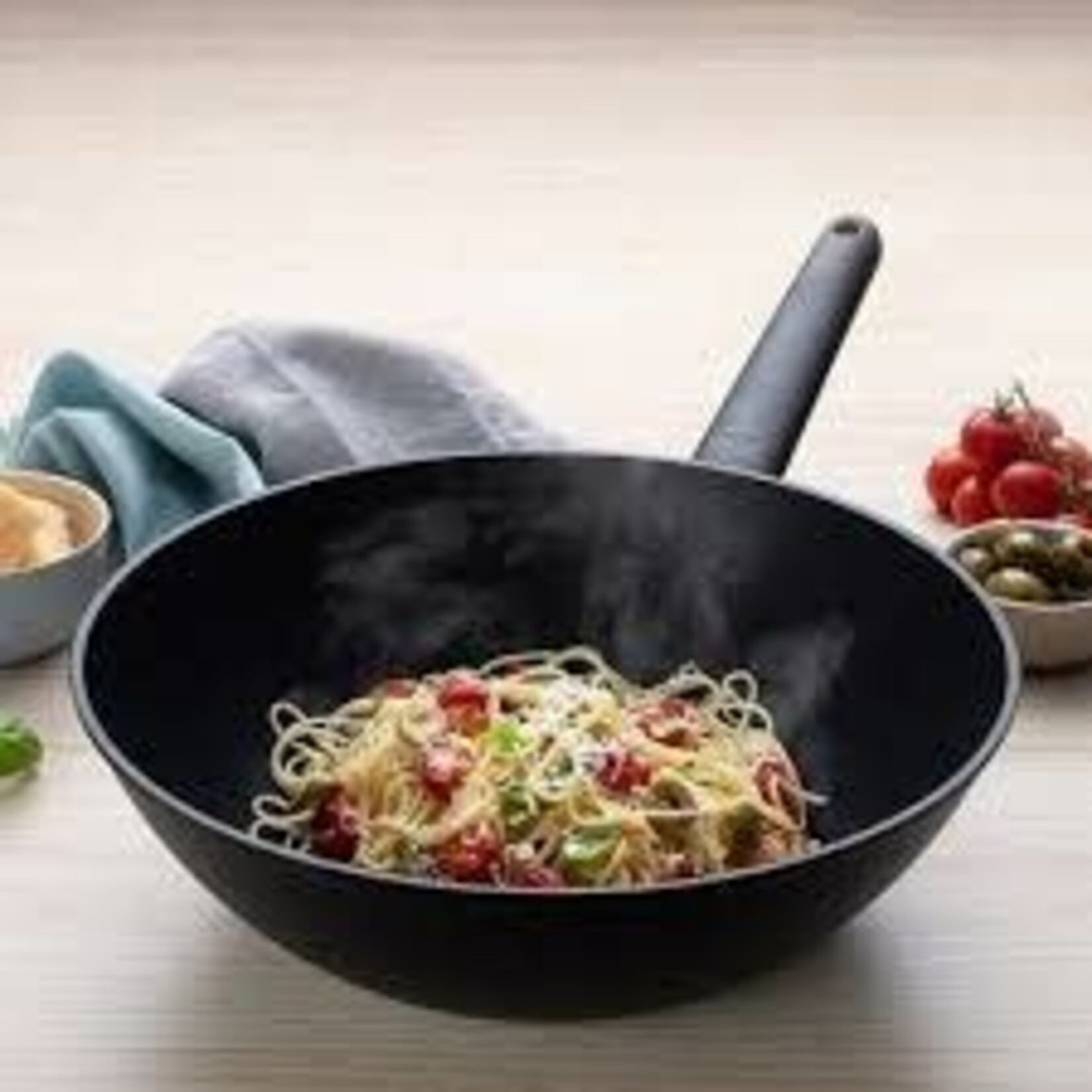 Woll 30 cm Woll Eco Lite inductie wok 30 cm 10 cm hoog gerecyclede antiaanbak wok Woll 11030eli