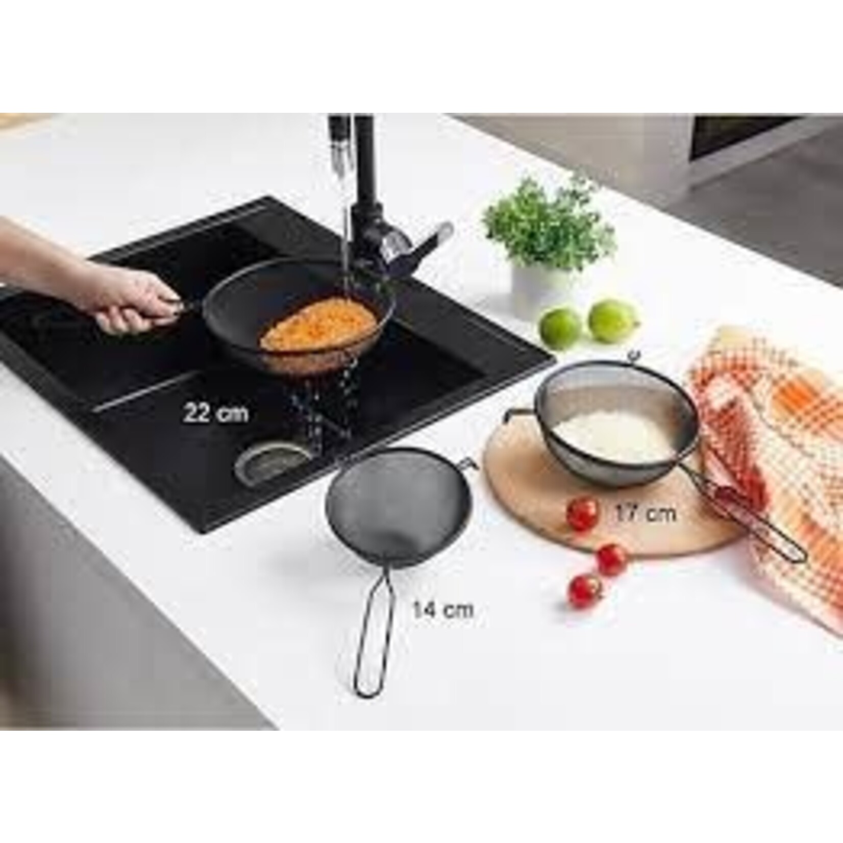 Diverse Merken zwarte zeef 14 cm Chef Star zeef 14 cm zwart Chef Star 705387