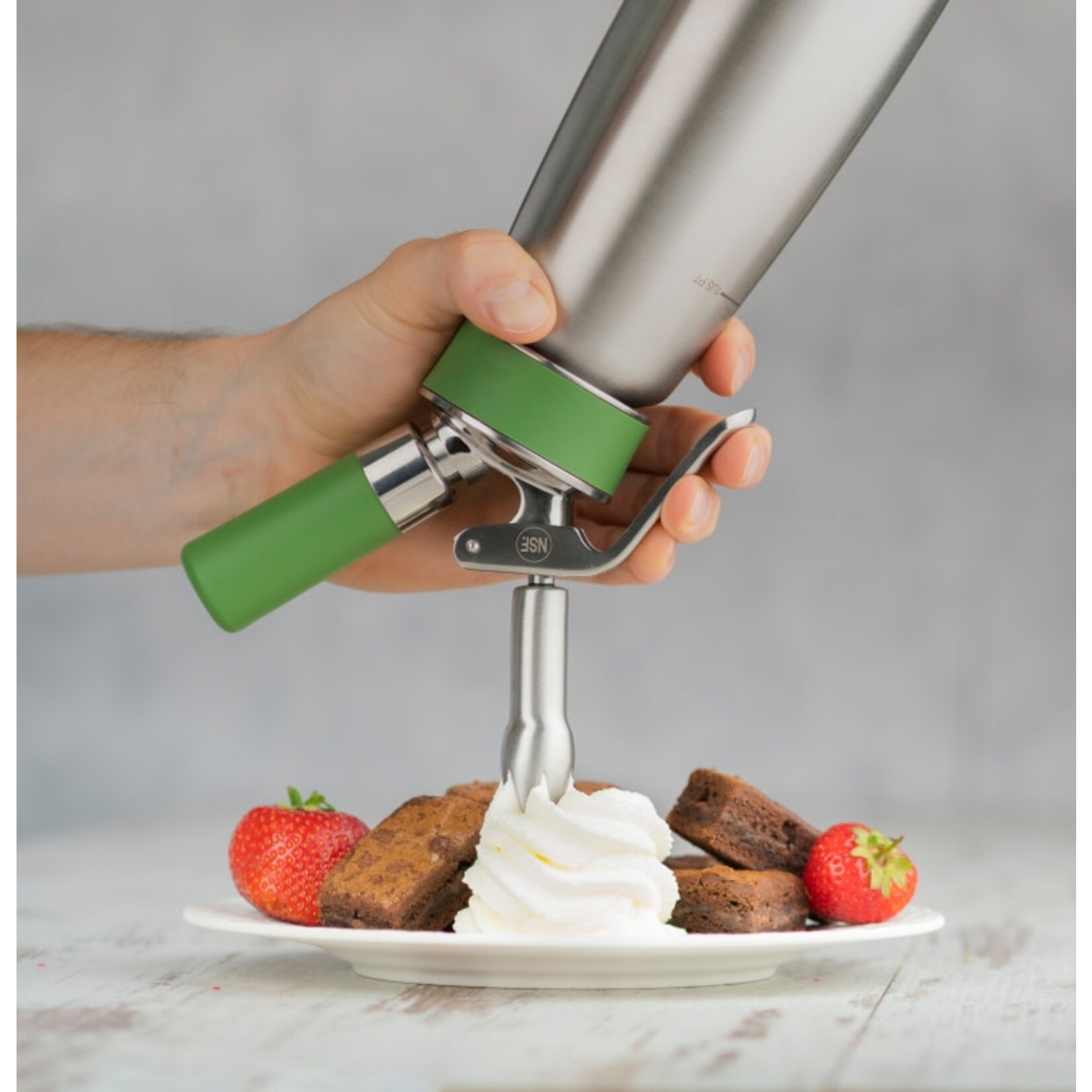 iSi Culinary Whip 500 ml 100 % klimaat neutrale iSi Green Whip iSi Green Whip 500 ml  iSi 0.5 liter iSi 1661