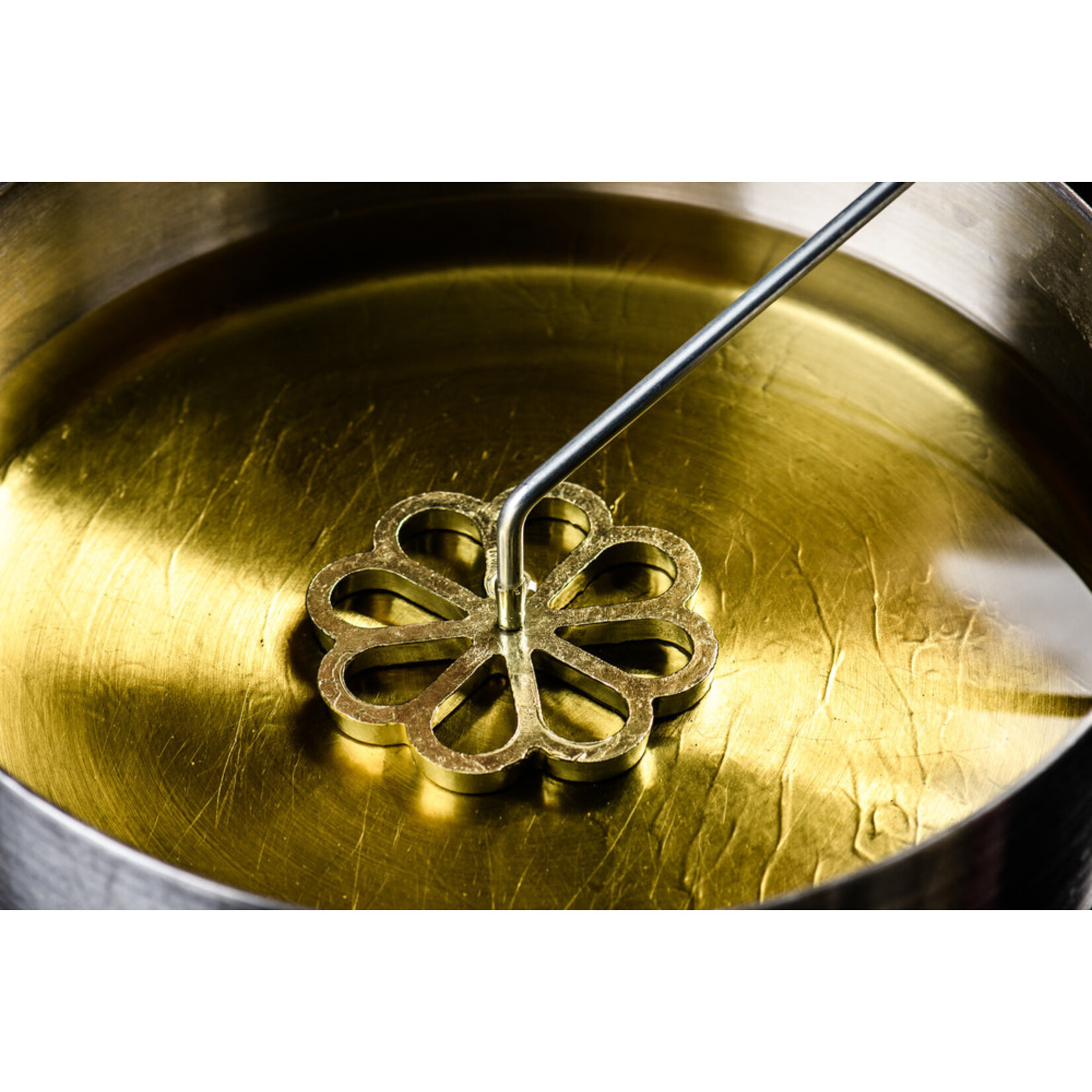 Plate-It, like a pro! bakijzer Bunuelos set Plate-it Bunuelos rosettes set-3 Plate it PLbunuelos3