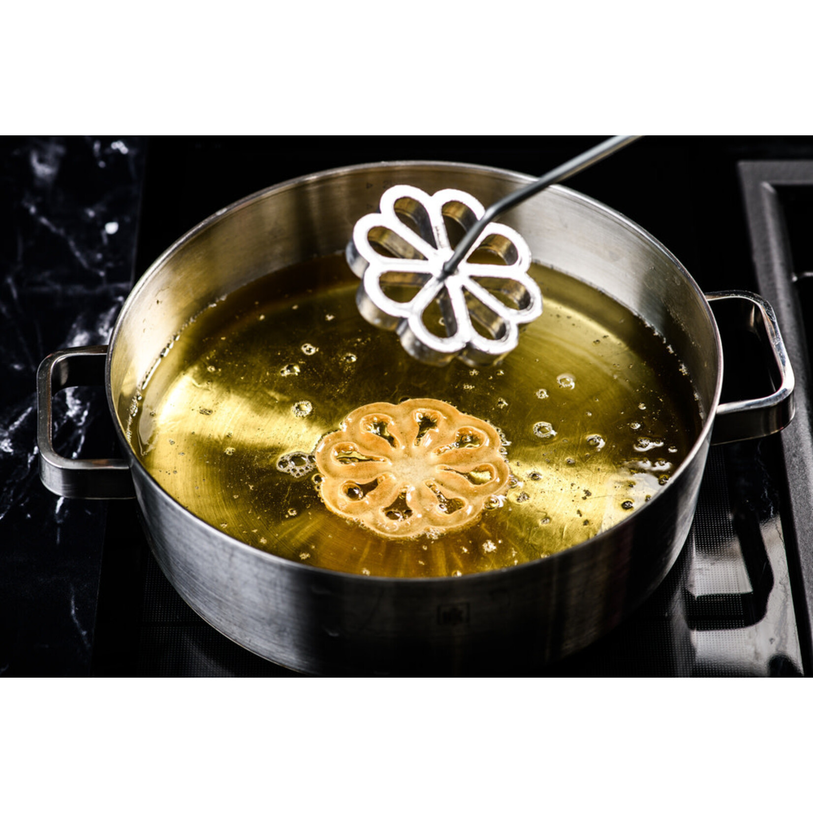 Plate-It, like a pro! bakijzer Bunuelos set Plate-it Bunuelos rosettes set-3 Plate it PLbunuelos3