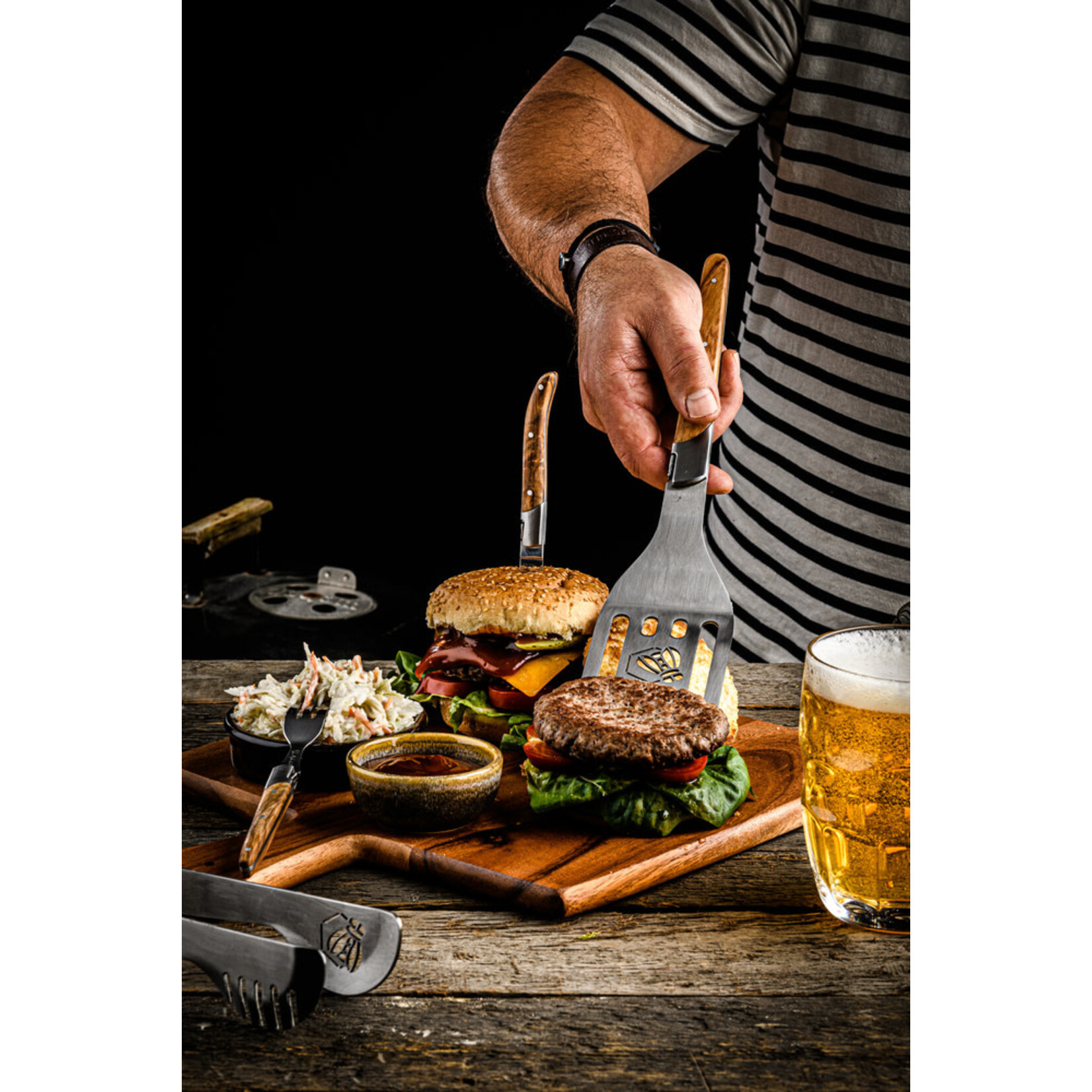 Lagiole Style de Vie BBQ set Style de Vie Luxury Line BBQ set spatel en tang met olijfhout Style de Vie LuxBBQSetOlive