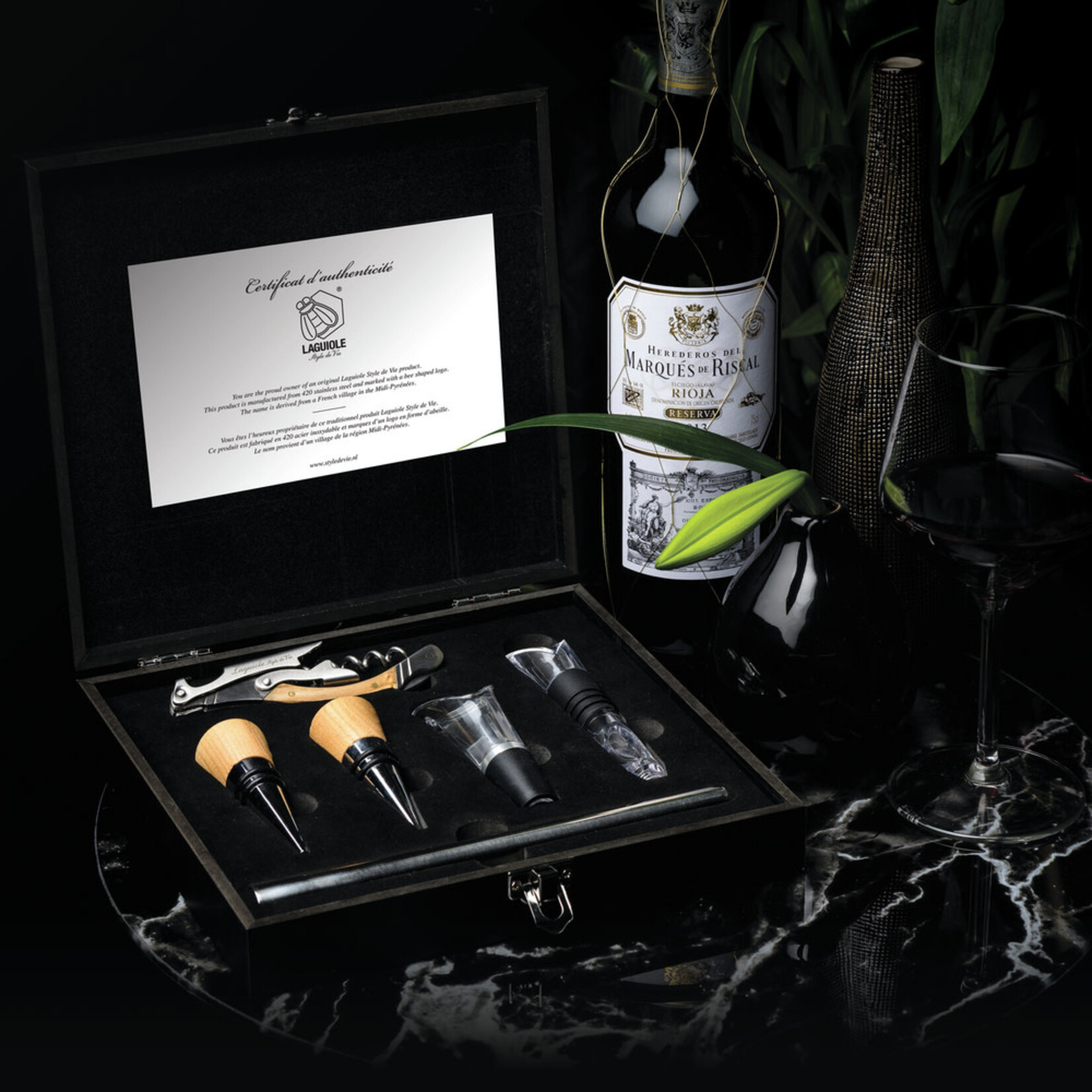 Lagiole Style de Vie Kurkentrekker set Style de Vie Luxury Line kurkentrekker eikenhout met accessoires Style de Vie kurkeikgift