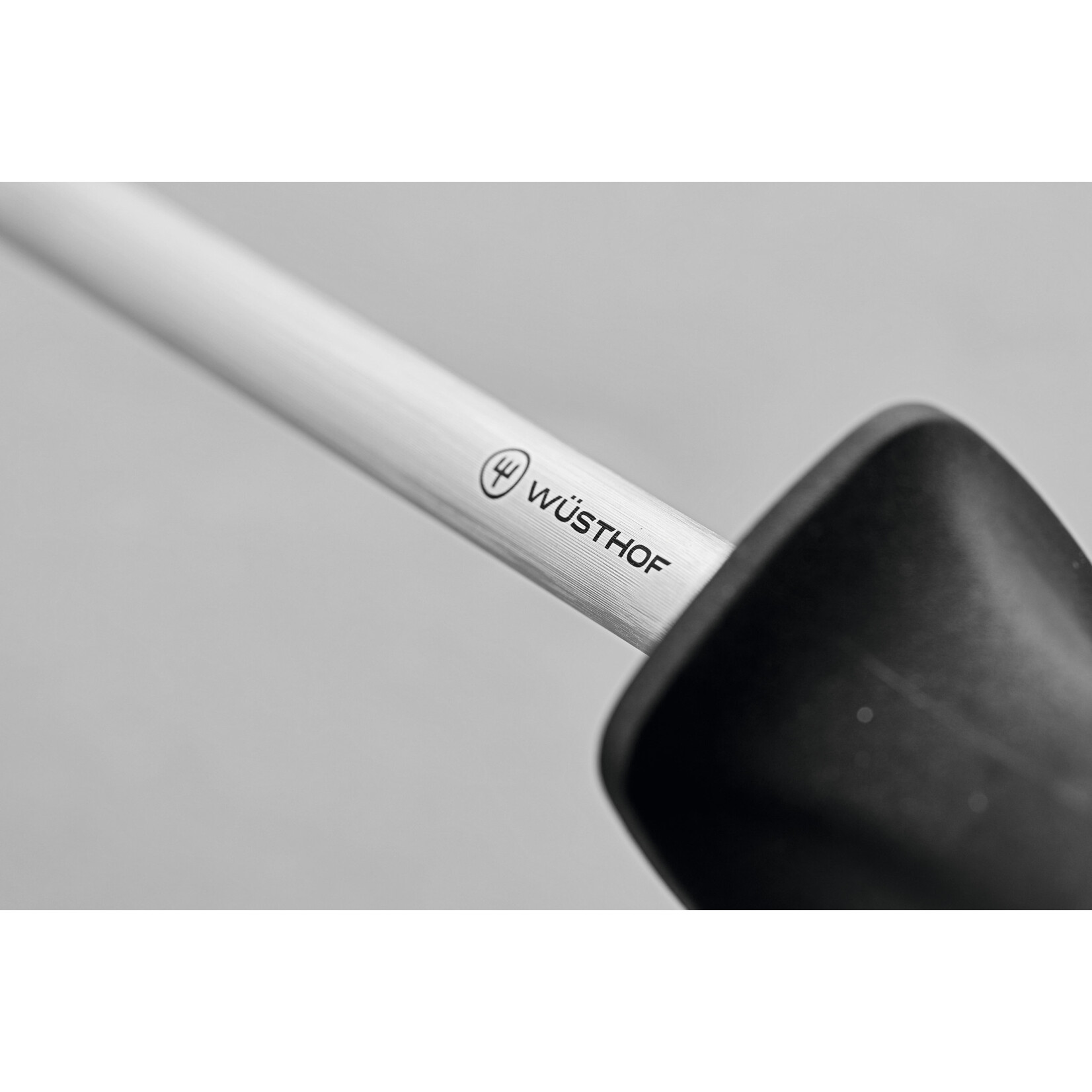 Wüsthof, messen uit Solingen gemaakt onder leiding van de 5e generatie familie Wusthof 23 cm aanzetstaal Wüsthof aanzetstaal 23 cm Wusthof 3039700323