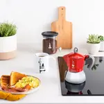 Bialetti De iconische Italiaanse espressomakers percolators 280 ml 6 kops Inductie Espressokoker Rood inductie Bialetti Moka induction espressomaker 280 ml Bialetti 0006946